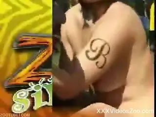 Beauty tries to seduce a very horny gorilla