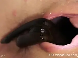 Lesbians share the tub for dirty lesbian zoophilia kinks